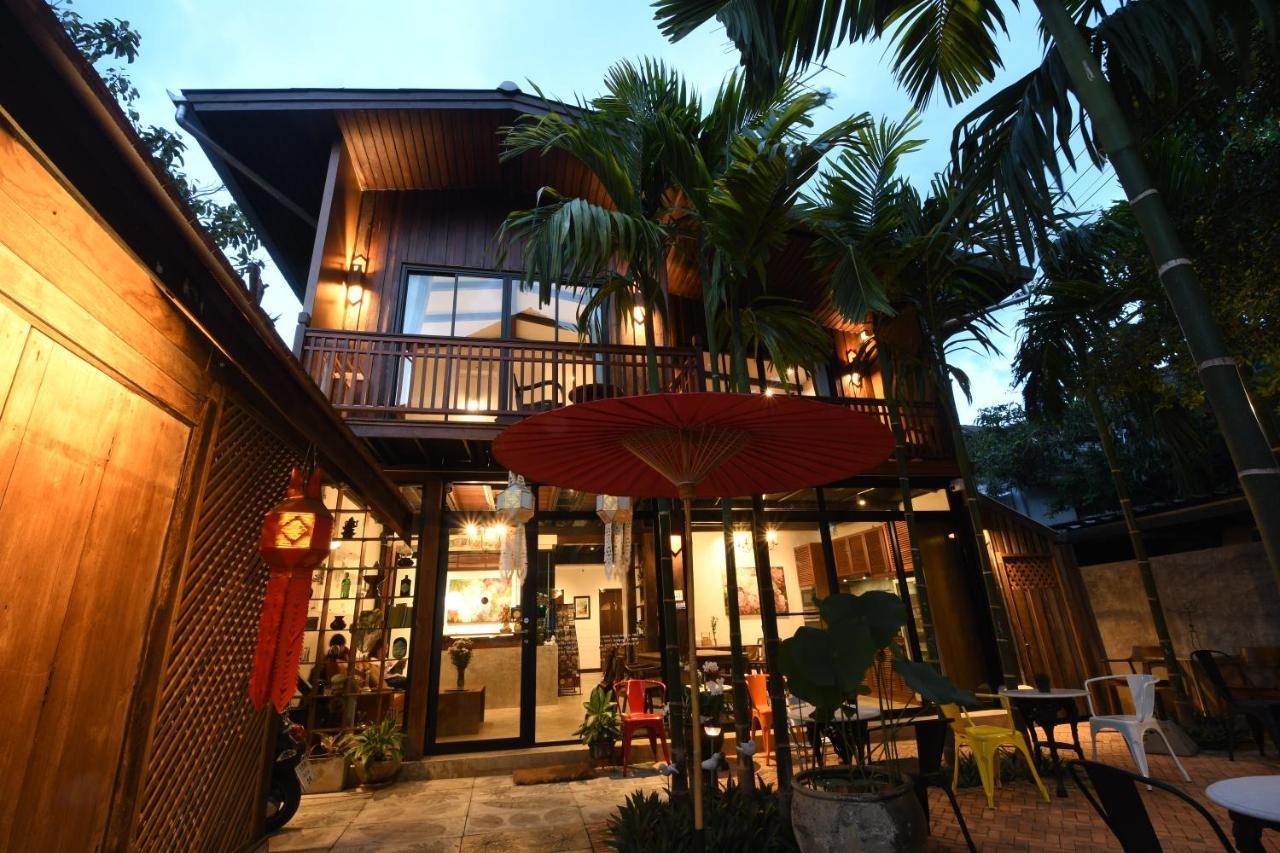 Hotel The Eight Ratvithi House Čiang Mai Exteriér fotografie