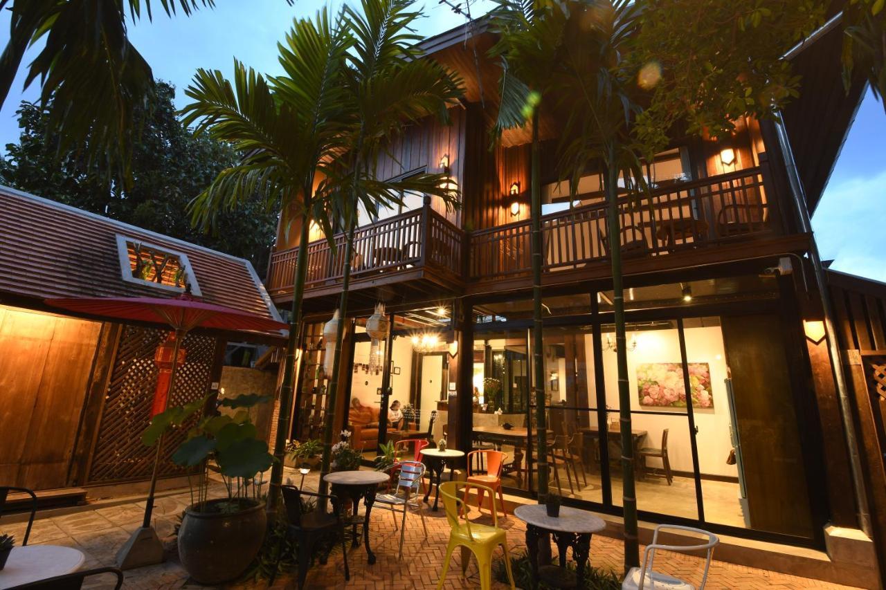 Hotel The Eight Ratvithi House Čiang Mai Exteriér fotografie